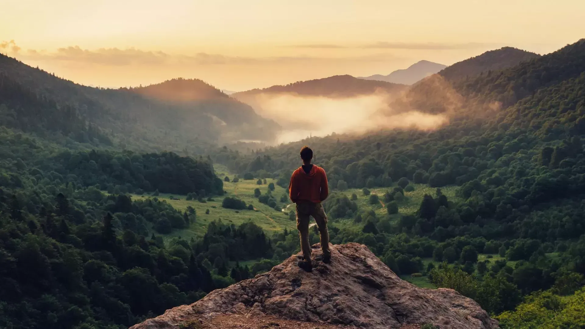 Hombre en la montaña