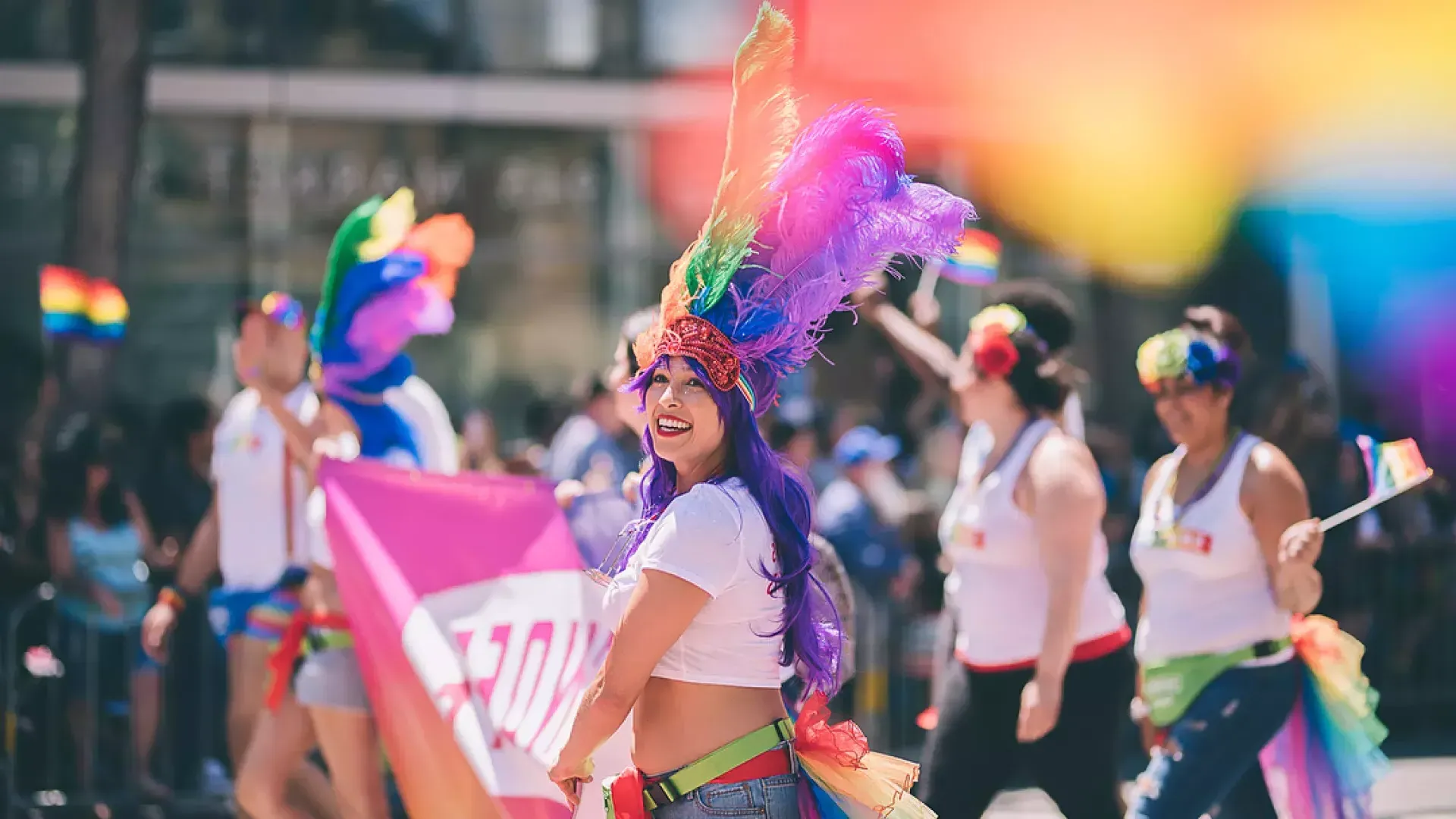 Mujer en la Marcha del Orgullo en San Francisco